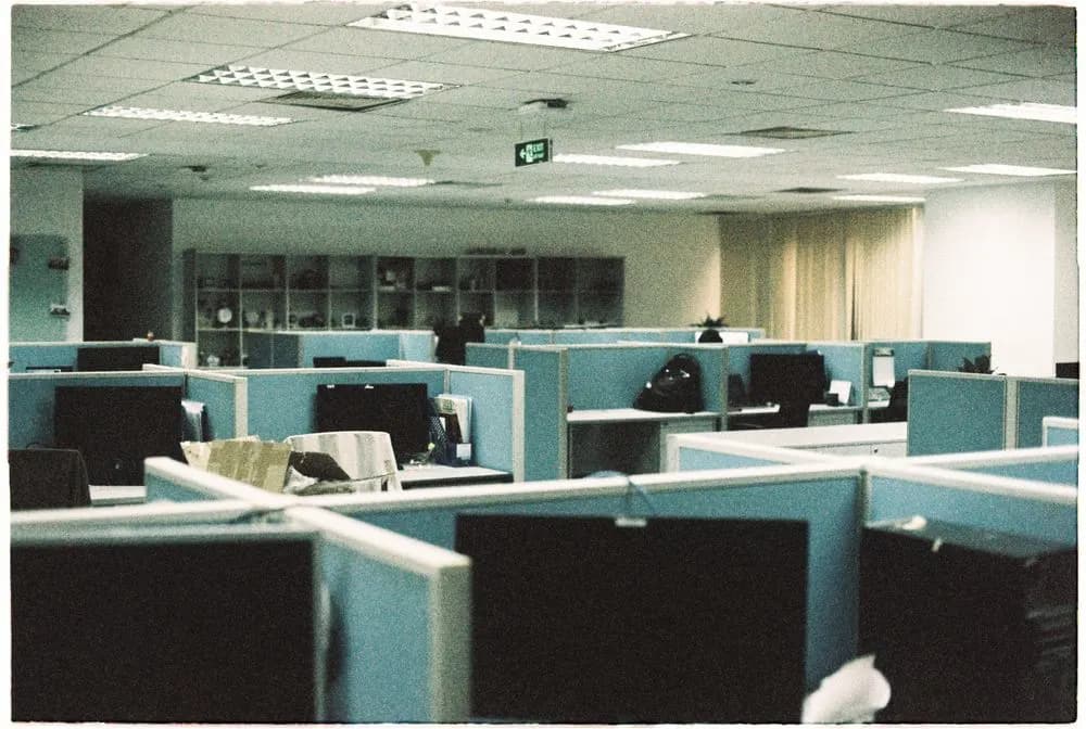 Office Interior & Furniture work by Innovation Interior in Navi Mumbai