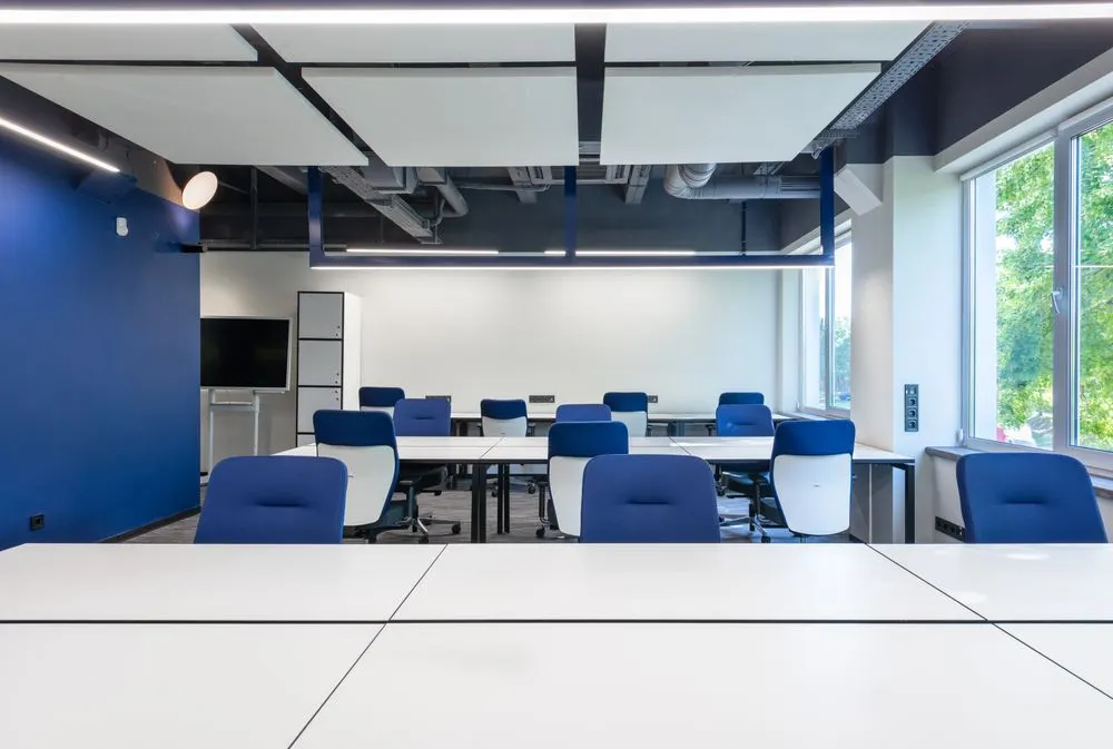 Office Interior & Furniture work by Innovation Interior in Navi Mumbai