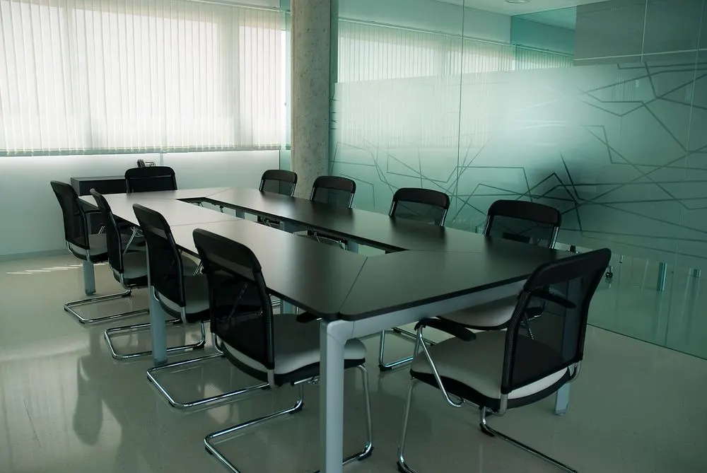 Office Interior & Furniture work by Innovation Interior in Navi Mumbai
