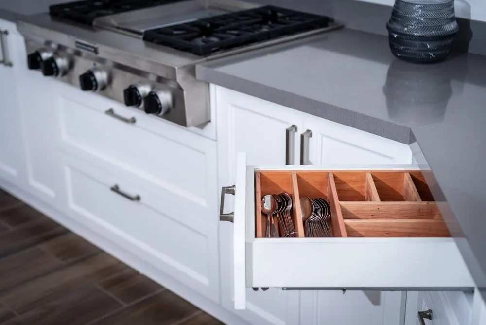 Modular Kitchen work by Innovation Interior in Navi Mumbai